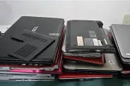   Laptop Toshiba Satellite L300-17M -01N -    